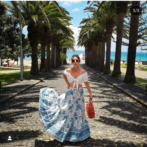 Zara Dresses & Skirts - Zara floral print skirt bloggers favorite